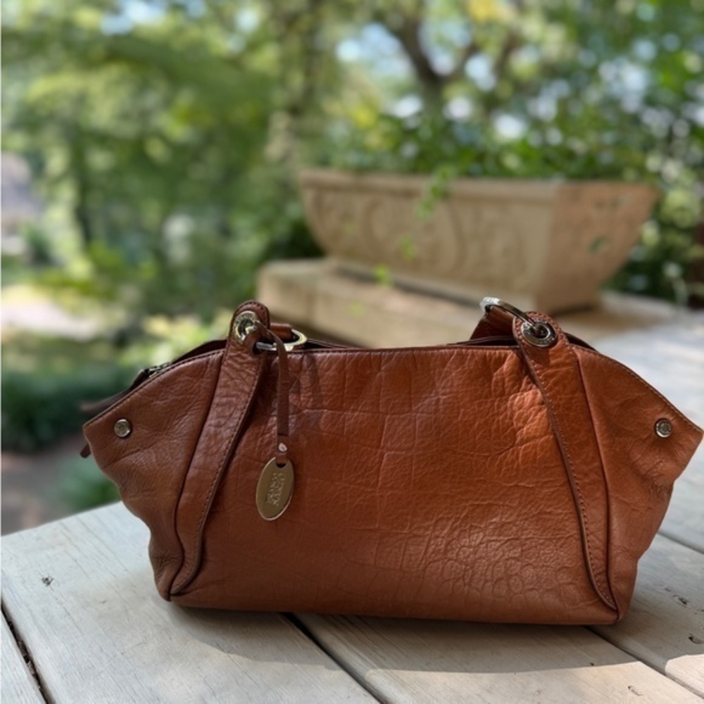 Franco Sarto Elegant Caramel Brown Leather Shoulder Handbag. NWOT. 12 1/2”X7”.